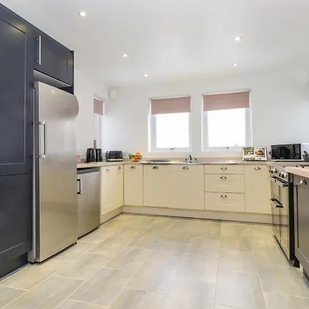 Pheasants Folly * Windermere